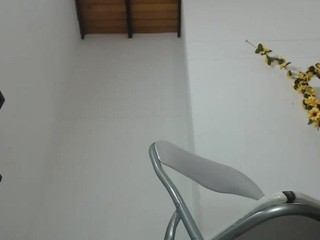 Luna-ass nude on cam – live sex chat