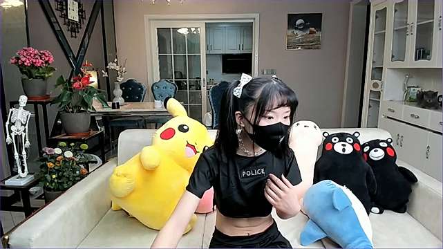Luna_liu naked stripping on cam for live sex video chat