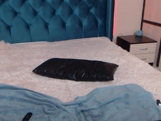 Luxannagold nude on cam – live sex chat