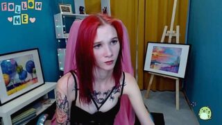 Mad_mouse naked stripping on cam for live sex video chat