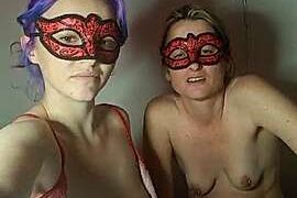 Madamekelly naked stripping on cam for live sex video chat