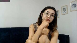 marlkiza_princess naked stripping on cam for live sex video chat