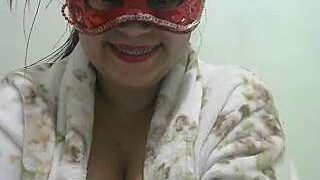 marrentinha3 naked stripping on cam for live sex video chat