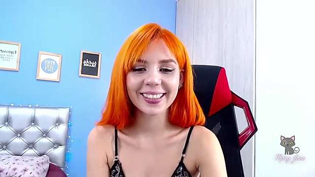 _Mary_Jane naked stripping on cam for live sex video chat