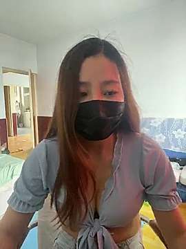 MeimeiSexyyy naked stripping on cam for live sex video chat