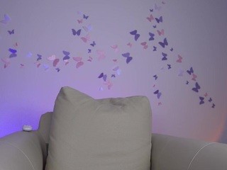 Miamyung nude on cam – live sex chat