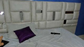 mss_sofia naked stripping on cam for live sex video chat