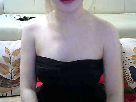 MyMyyyyyy_Loveeeeee68 naked stripping on cam for live sex video chat