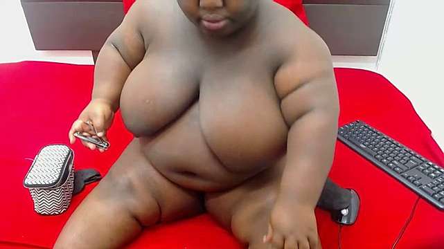 NASTY_MIDGET naked stripping on cam for live sex video chat