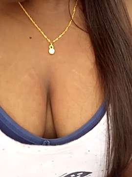Noor_21 naked stripping on cam for live sex video chat