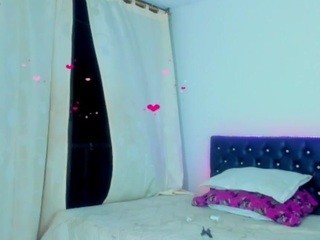 Paris-seductive nude on cam – live sex chat
