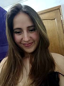 paulina_zaens_ naked stripping on cam for live sex video chat
