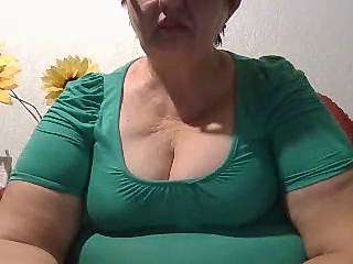 PeggySoft naked stripping on cam for live sex video chat