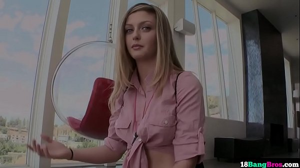 Petite 18yo beauty drilled and facialized