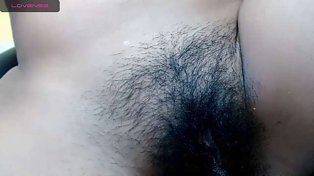 Pocajontasss naked stripping on cam for live sex video chat