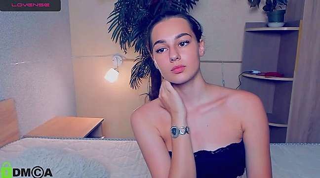 PowerEyess naked stripping on cam for live sex video chat