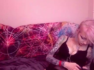 PsychoCandy nude on cam – live sex chat