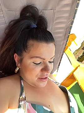 pussydeluxe_edvonschleck naked stripping on cam for live sex video chat