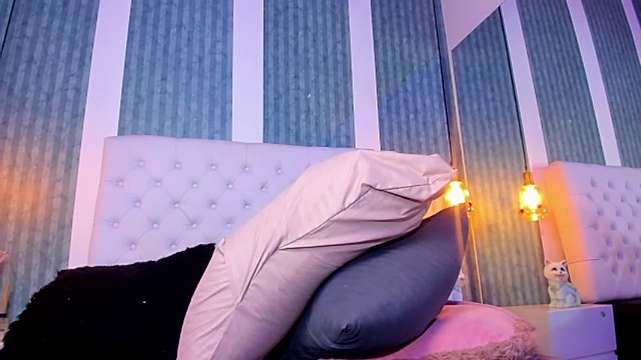 rihanna_rose naked stripping on cam for live sex video chat