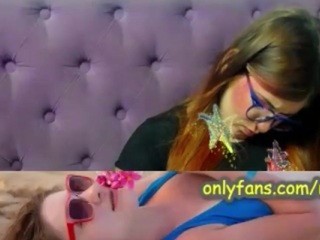 RileyComely nude on cam – live sex chat