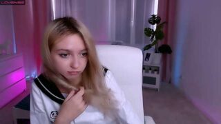 RinaStreams naked stripping on cam for live sex video chat