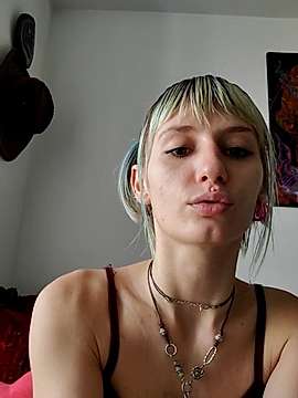 RinnaWildsea naked stripping on cam for live sex video chat