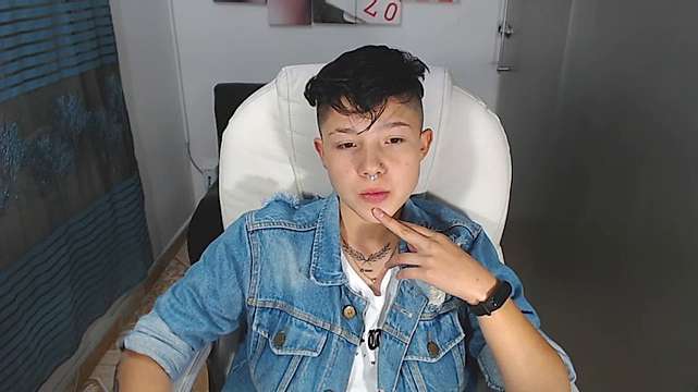 rio__twr naked stripping on cam for live sex video chat