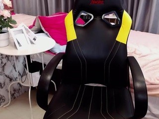 Rosiemoor nude on cam – live sex chat