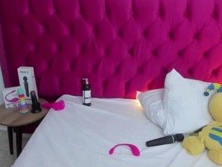 Rouseross nude on cam – live sex chat