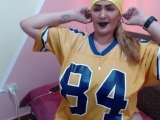 Rouussee nude on cam – live sex chat