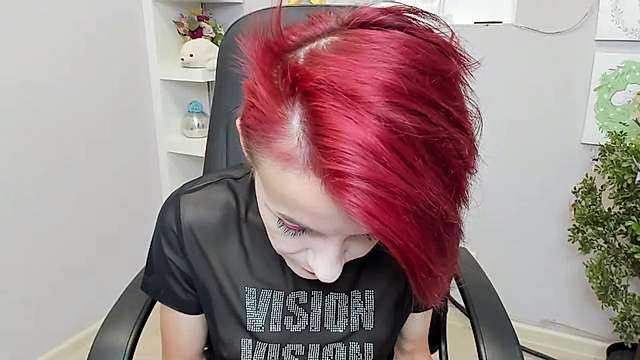 RubyRave naked stripping on cam for live sex video chat