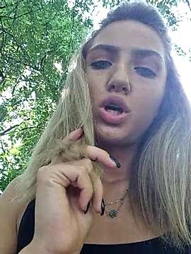 RubySwift naked stripping on cam for live sex video chat