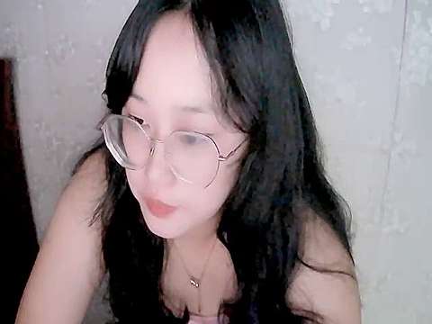 SamaraHilton naked stripping on cam for live sex video chat