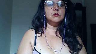samyjons naked stripping on cam for live sex video chat