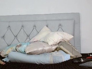 Sara-latinshow nude on cam – live sex chat
