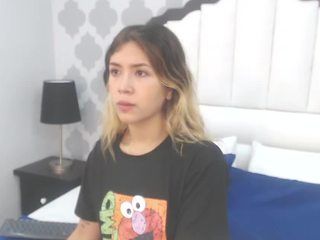 Sarahh-banks nude on cam – live sex chat