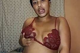 sassy_zee naked stripping on cam for live sex video chat