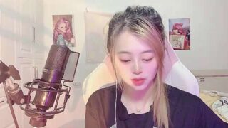 Seraphine_01 naked stripping on cam for live sex video chat
