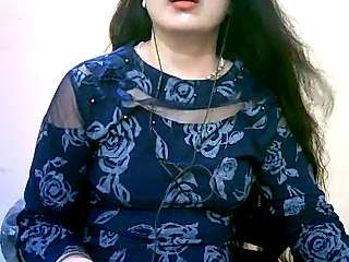 Shabbo_sherlie naked stripping on cam for live sex video chat