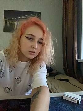SharpParck naked stripping on cam for live sex video chat