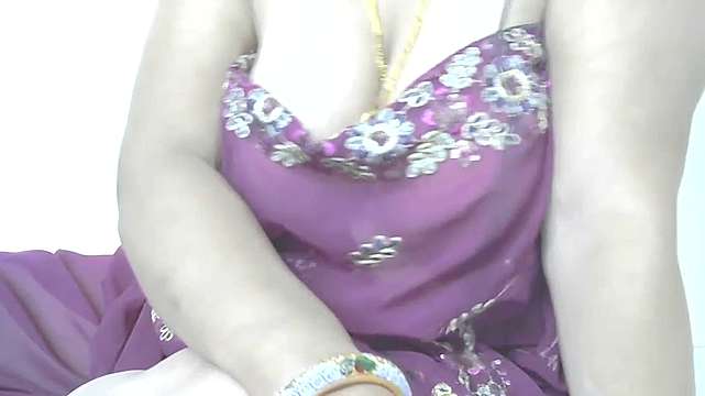 sheetaldave naked stripping on cam for live sex video chat