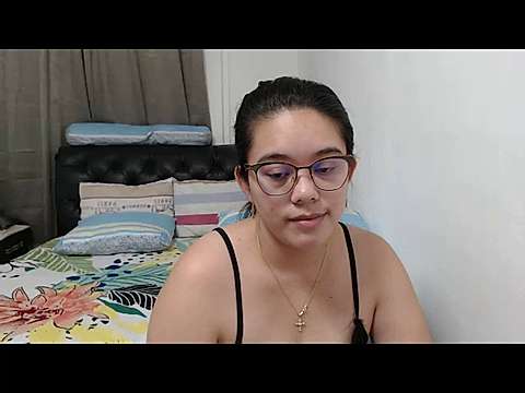 simple_sindyxx naked stripping on cam for live sex video chat