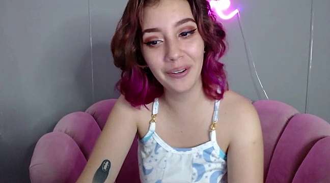 skinny_hot4u naked stripping on cam for live sex video chat