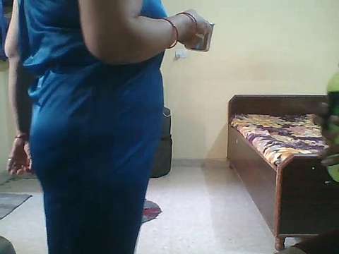 Soniyasexycpl naked stripping on cam for live sex video chat