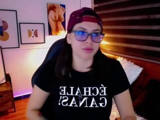 Sunshinegold nude on cam – live sex chat
