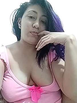 sweet-Tiffany naked stripping on cam for live sex video chat