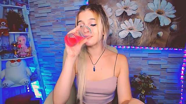 Sweet_Si naked stripping on cam for live sex video chat