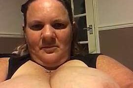 sweetwetme36 naked stripping on cam for live sex video chat