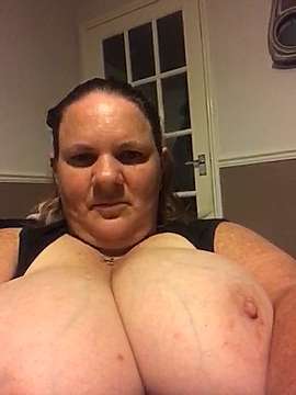 sweetwetme36 naked stripping on cam for live sex video chat