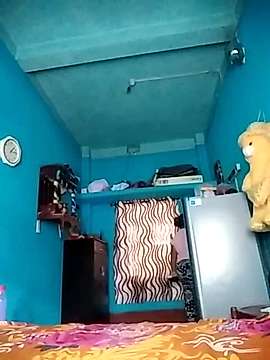TalkyWaving naked stripping on cam for live sex video chat